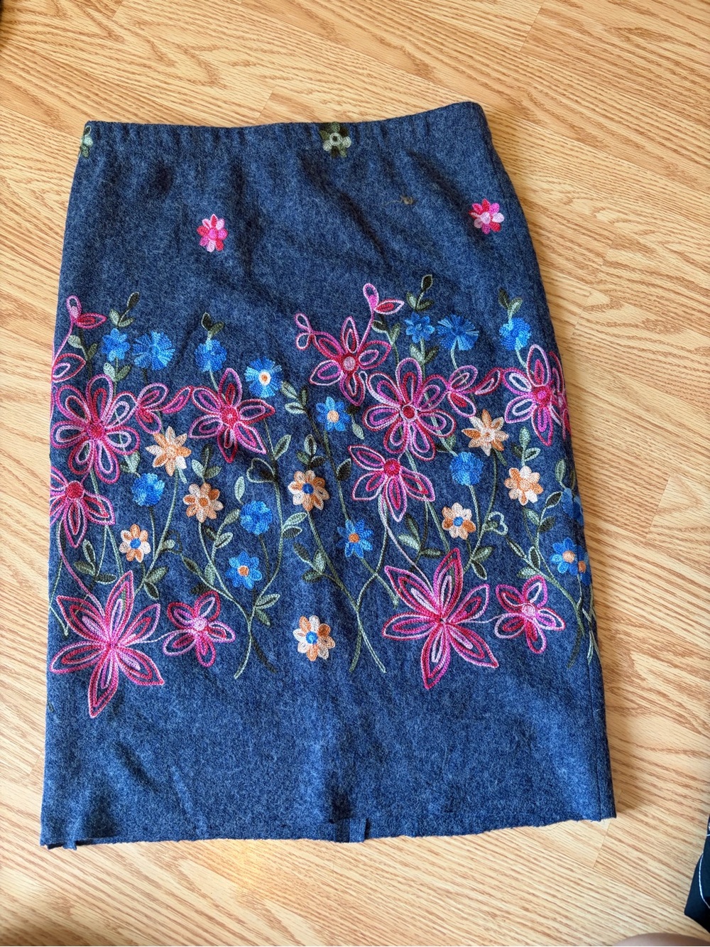 Y2K vintage Embroidered Floral Dark Blue Wool Pencil Skirt